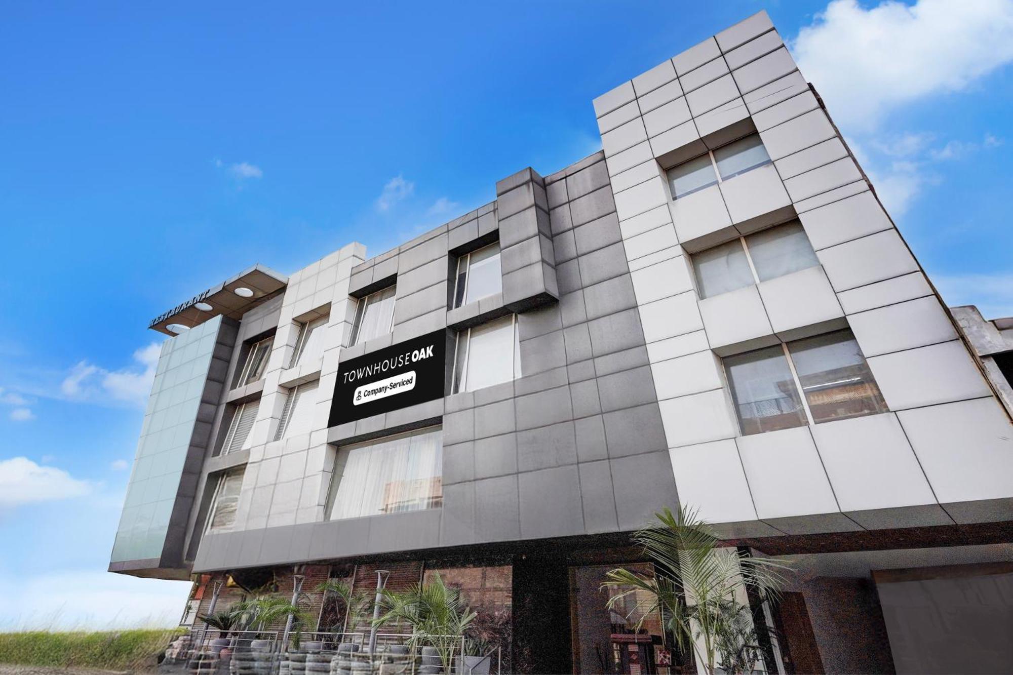 Townhouse Oak Agra Near Sultanganj Puliya Formerly Bb Grand エクステリア 写真