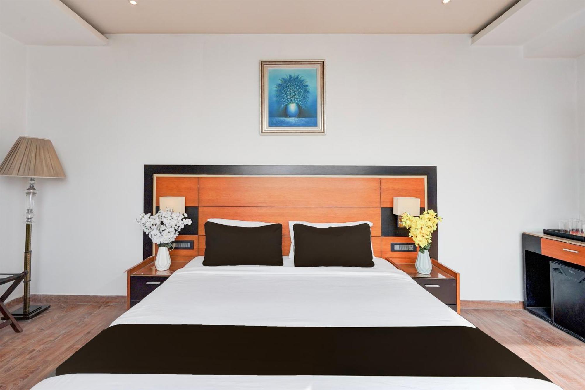 Townhouse Oak Agra Near Sultanganj Puliya Formerly Bb Grand エクステリア 写真