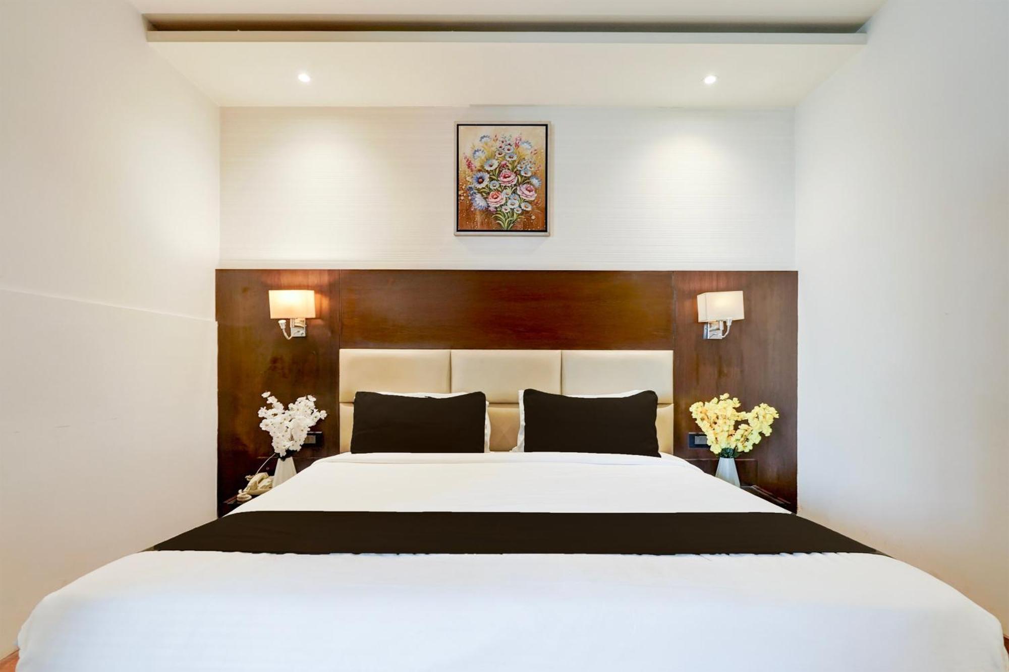 Townhouse Oak Agra Near Sultanganj Puliya Formerly Bb Grand エクステリア 写真